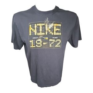 Nike 1972 scoreboard graphic tee